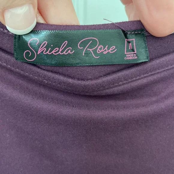 Shiela Rose Medium Dress with Pockets! - Picture 2 of 5